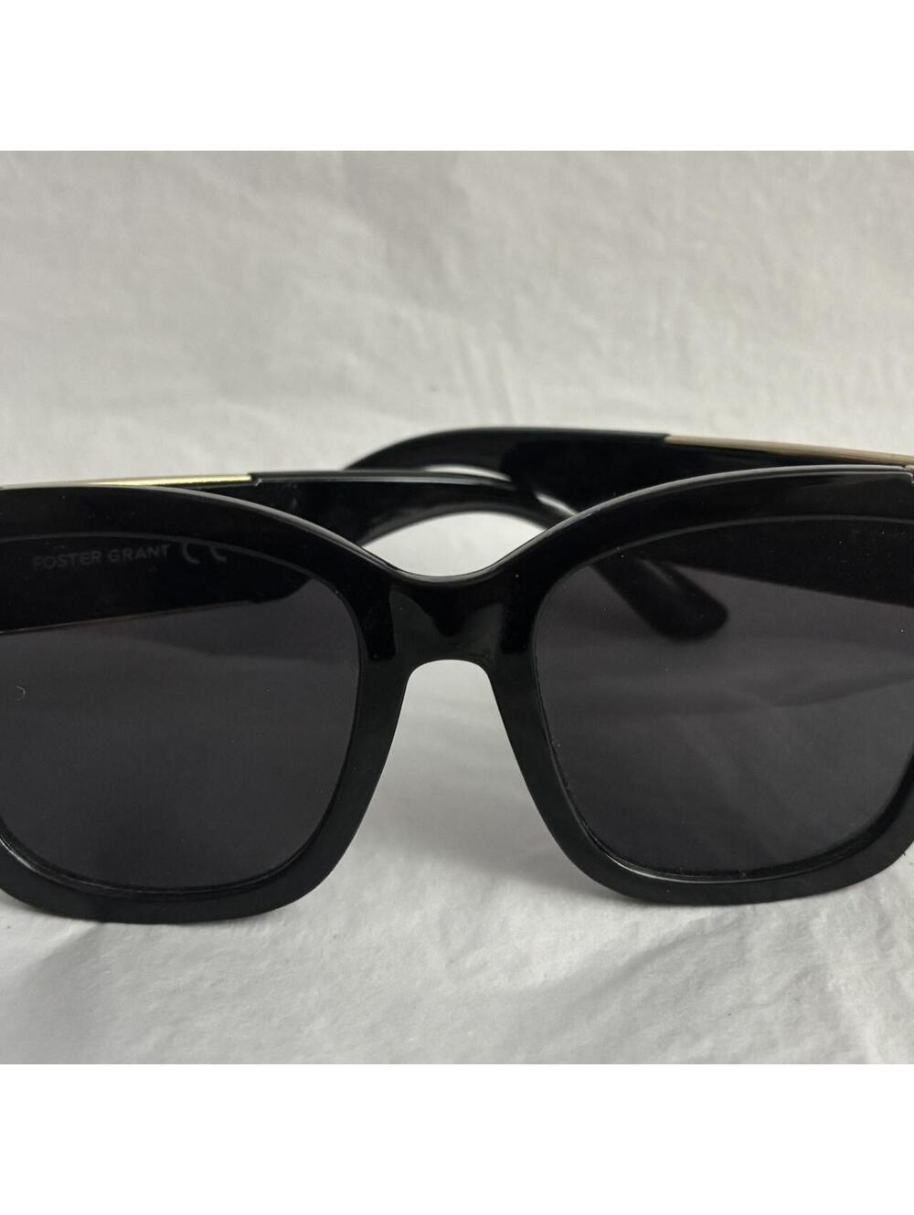 New Foster Grant Oversized Black & Gold Fashion Sunglasses